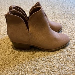 NWT Old Navy Girls boots